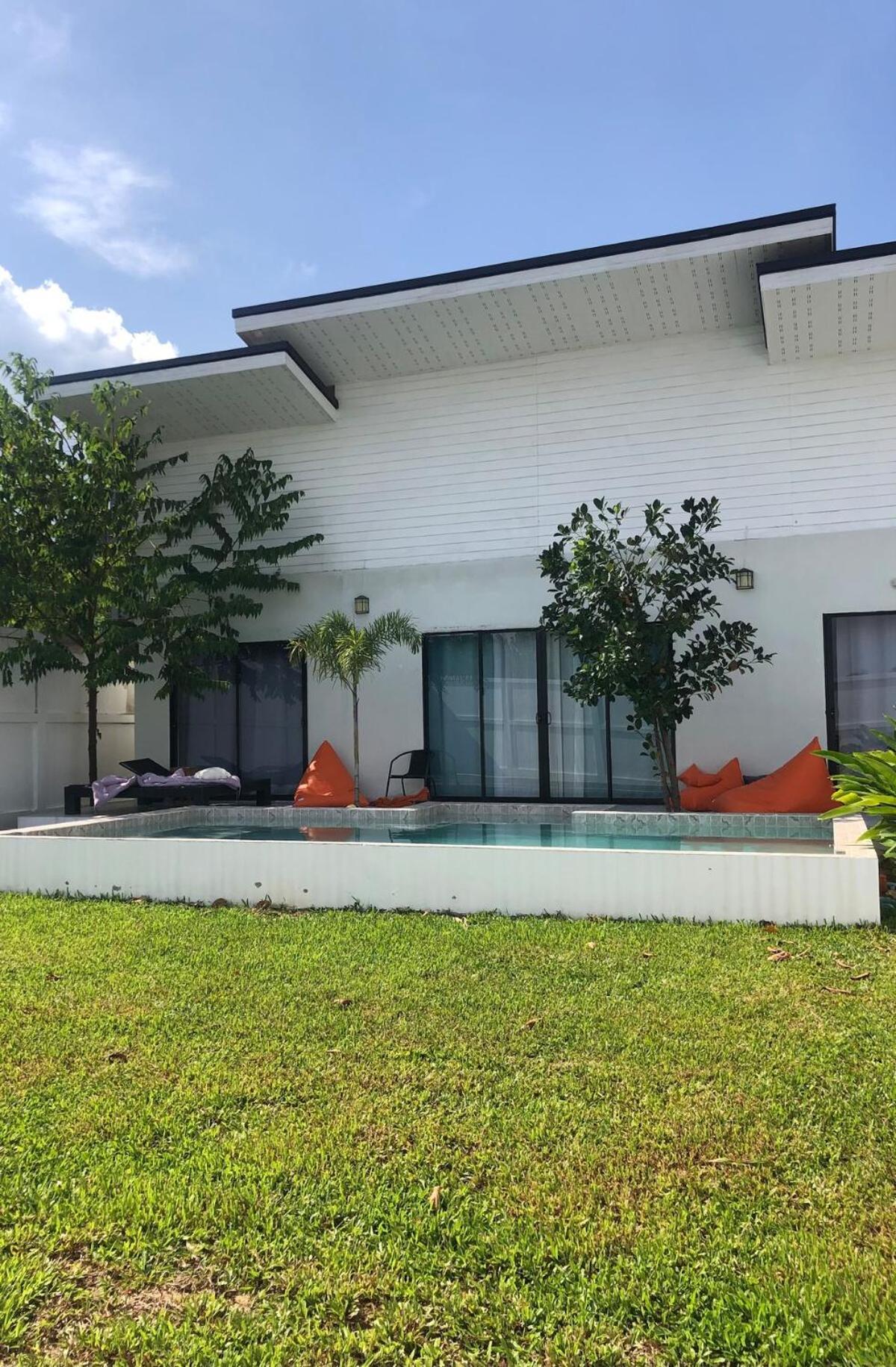 Koh Mze, 2 Bedrooms With Peaceful Pool Villa